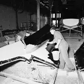 Segelbåten Viggen under arbete i båtverkstan