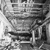 Lyft av roder i maskinverkstan