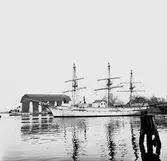 Jarramas bogsering till polhemsdockan