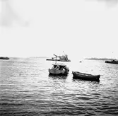 Dykarbåt och g:a Belos vid kaj