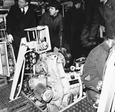 Lyft av motor från maskinrum på T 126