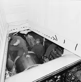 Lyft av motor från maskinrum på T 126