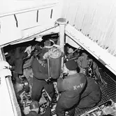 Lyft av motor från maskinrum på T 126