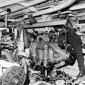 Lyft av motor från maskinrum på T 126