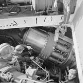 Lyft av motor från maskinrum på T 126