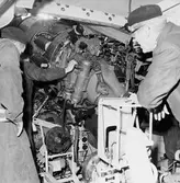 Lyft av motor från maskinrum på T 126