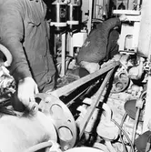 Lyft av motor från kaj till maskinrum T 126