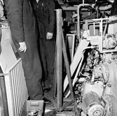 Lyft av motor från kaj till maskinrum T 126