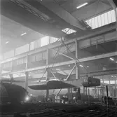 Lyft av 100-tonsroder i plåtverkstan