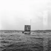 Målbåt under bogsering