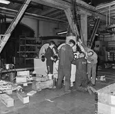 Linspel i maskinverkstan