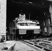 Katamaran på stapelbädden