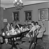 Ing Verner o personalchef A. Noren i mässen