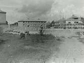 Uppförande av tjänstebostäder under 1940-talet till personalen vid Kustsanatoriet Apelviken.