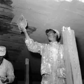 Nya Länsmuseet i Jönköping under uppbyggnad. Spackling av brukshallens tak.