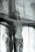 Triumfkrucifix efter renoveringen, detalj av huvud och bröst, Tortuna kyrka.