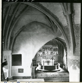 Torpa sn, Kungsör kn.
Torpa kyrka, bemålade valvbågar. 1947.