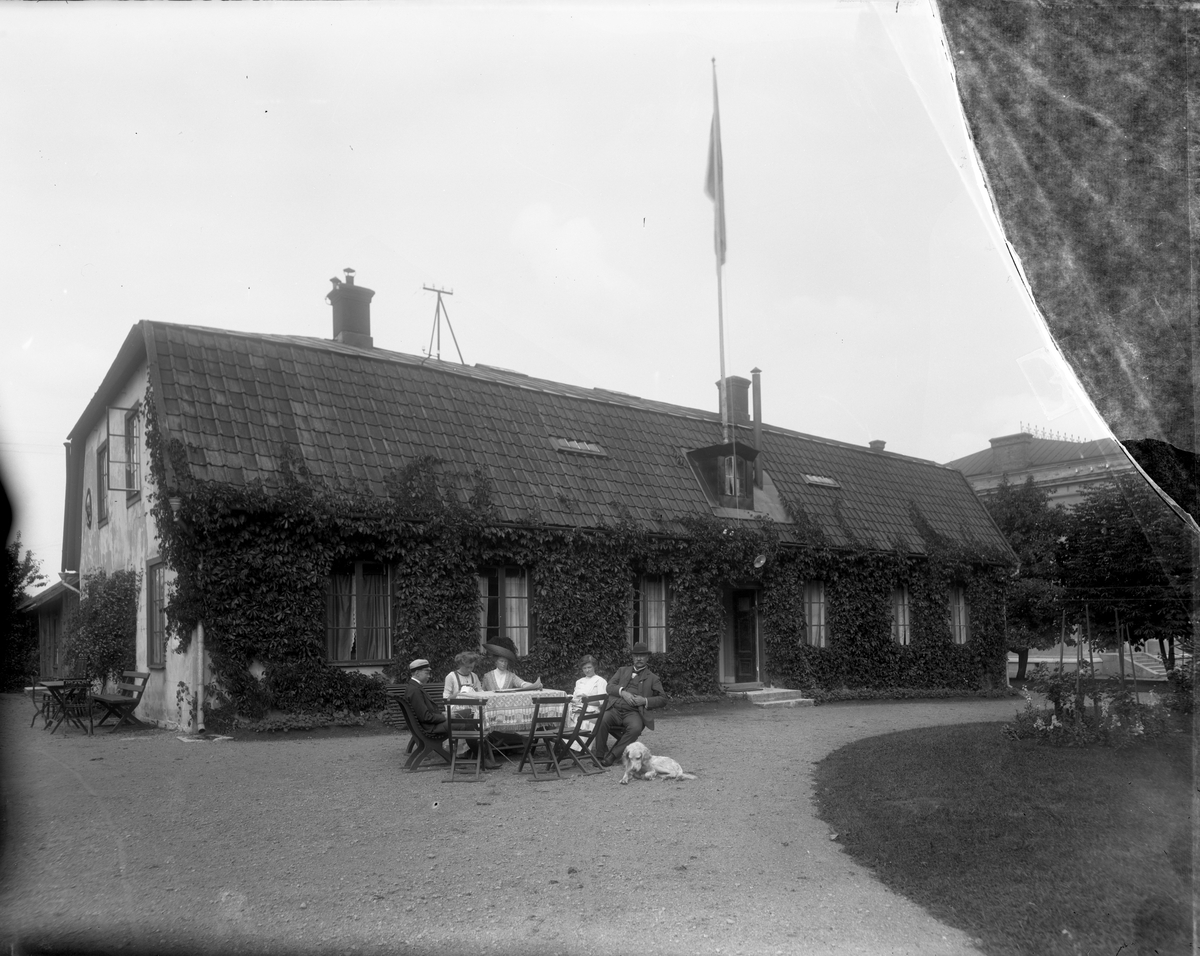 Ad. Firma Lidwall, Familjen Söderlind i Disponentvillan