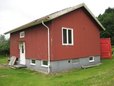 Röda villan, en byggnad tillhörande SiS ungdomshem Fagared i Lindome. Fastighetsbeteckning är Fagered 3:1. Fotografi taget den 29 juni 2012. Byggnadsdokumentation inför rivning.