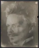 August Strindberg, författare (1849-1912), självporträtt. 1906-07.