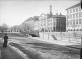 Östra Ågatan och kvarteret Rådhuset från Västra Ågatan, Uppsala 1901 - 1902