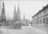 Åsgränd från Övre Slottsgatan, Fjärdingen, Uppsala 1901 - 1902