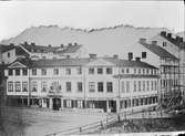 Reprofotografi - kvarteret Rådhuset med Akademiska bokhandeln, Gamla torget - Östra Ågatan, Uppsala före 1914
