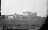 Akademiska sjukhuset och Uppsala slott från söder, Uppsala 1860-tal