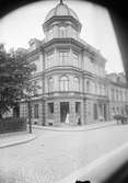 Affärs- och bostadshus, korsningen Kungsgatan - Smedsgränd, kvarteret Sala, Uppsala före 1914