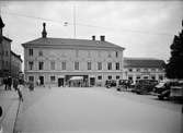 Gillbergska huset, kvarteret Holmen, Fyristorg, Uppsala innan invigningen av Genomfarten i augusti 1935