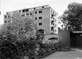Flerbostadshus längs Vaksalagatan, kvarteret Oden Ygg, Uppsala,
under byggnation 1936