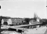 Islandsbron och bebyggelse vid Västra Ågatan, Uppsala