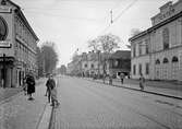 Vaksalagatan med Uppsala teater, Chateau Barowiak, Uppsala före 1939