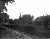 Klockstapeln vid Yttergrans kyrka, Yttergrans socken, Uppland 1912
