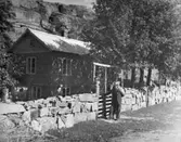 Stenstugan på banken vid Heestrand.