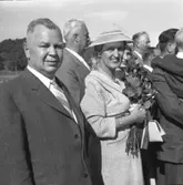 Dop och sjösättning av fartyg 177 M/S Older. Fartygets gudmor.