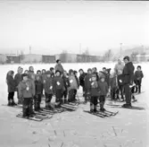 På skidskolan vintern 1959, Uddevalla