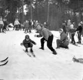 På skidskolan vintern 1959, troligen i Uddevalla