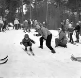 På skidskolan vintern 1959, troligen i Uddevalla