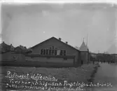 Enligt text på fotot: 