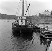 Galeasen Blenda, F 40:1, förtöjd vid bryggan på östsidan av Hamburgö..