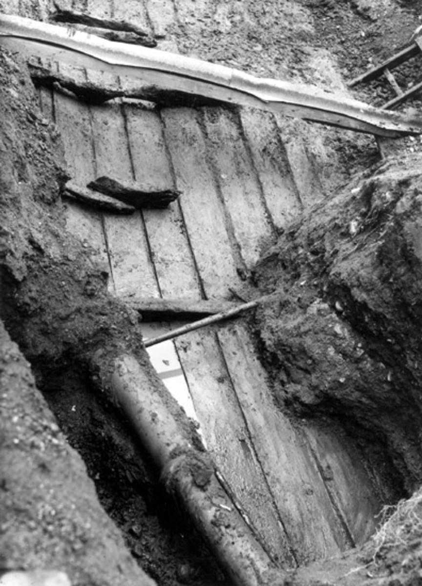 Olof Hasslöf, Photographed by: Ola Ehn The photo was taken: 1960-10-11 31 copies + drawings + letters. Ang. The Munksounds boat.