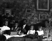 Familjegrupp i hemmet::