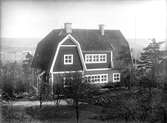 Villa på Bäckalyckan i Jönköping. I bakgrunden syns Södra skolan.