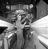 Anslälld på BP Bensinstation i Huskvarna den 27 september 1956.