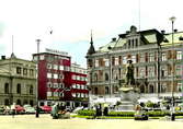 Stora Torget med Gustaf Adolf-statyn, Stadshuset, Thulehuset och Hirschska huset.