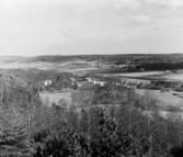 Utsikt över Gödeberg i Lindome, 1957.
