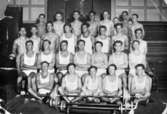 Mölndals Atletklubb, 1935. På andra raden, nr fem från vänster, sitter Helmer Garthman. Einar Grek sitter till vänster om Helmer. Andra raden längst till vänster är Henry Ringström, klubbmästare i fjädervikt 1948.