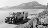 Bildiligenslinjen Strömsund - Jormlien. Mitten av 1930-talet.
Fågellokarna, en del av Ströms Vattudal,  vid Fågelberget. I fonden
Kalberget.