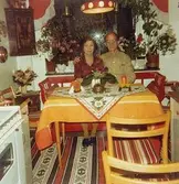 Rosa och Zwy i Ragnhild Johanssons kök